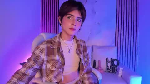 Snapshot of dannysastar_ chatting on October 15, 9:04 pm DANNYSA online show from October 15, 9:04 pm