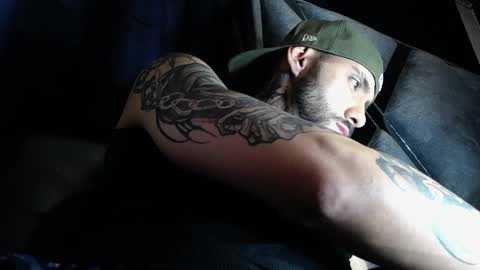 dante_d_angelo_ online show from April 13, 6:39 am