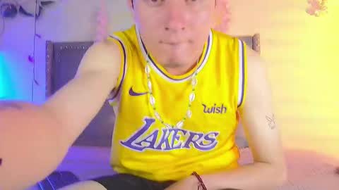 Dantegrayy online show from December 3, 4:02 am