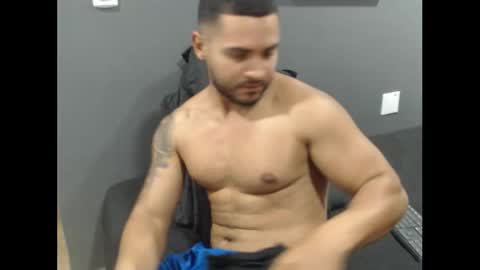 dantebrown1 online show from March 18, 3:45 am