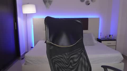 Dante online show from November 19, 9:24 pm