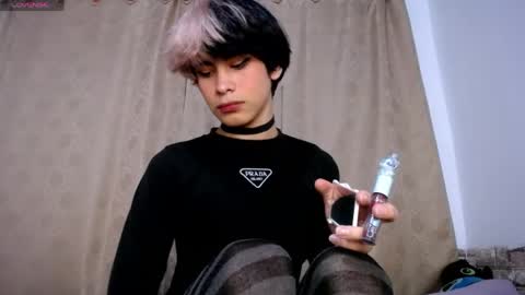 DARA online show from April 21, 2:04 am