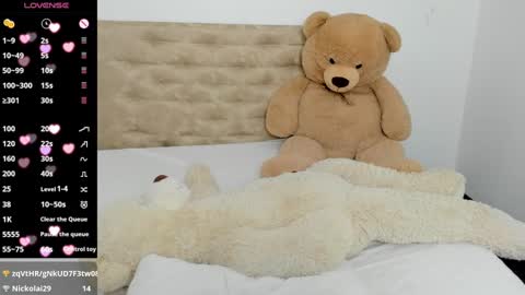 Darcie online show from December 4, 2:36 am