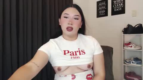 DARCY online show from October 25, 4:02 am