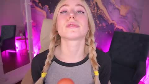 dariadelly online show from April 27, 1:08 pm