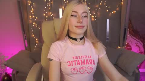 dariadelly online show from June 23, 2:12 pm