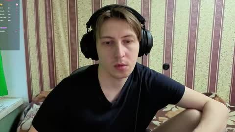 darienlarge online show from December 17, 10:33 am