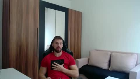 darius_94 online show from March 21, 8:19 am