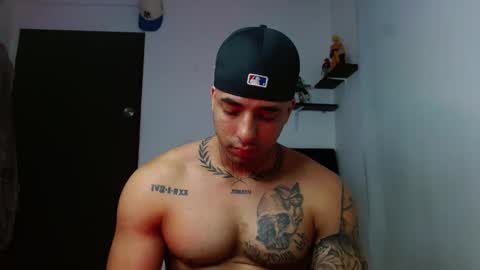 Darius Phoenix  online show from November 28, 9:22 pm