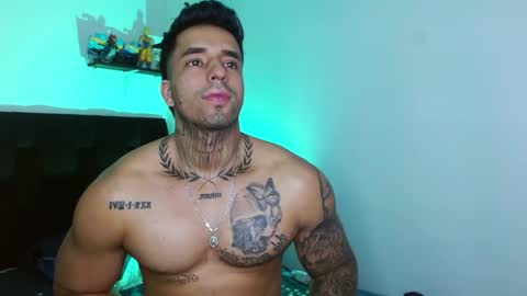 Darius Phoenix  online show from March 18, 9:42 pm