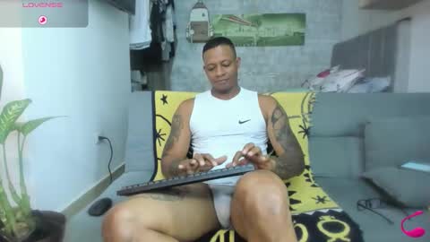 dark_dominion online show from January 13, 5:37 am