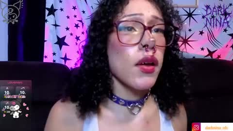 dark_nina__ online show from May 6, 2:06 am