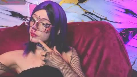 dark_nina__ online show from June 3, 2:58 am