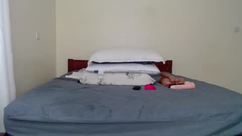 dark_qween online show from January 16, 12:14 pm