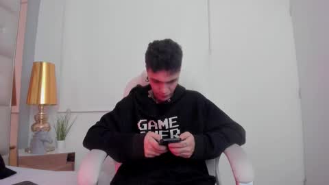 dark_sun333 online show from November 9, 1:31 am