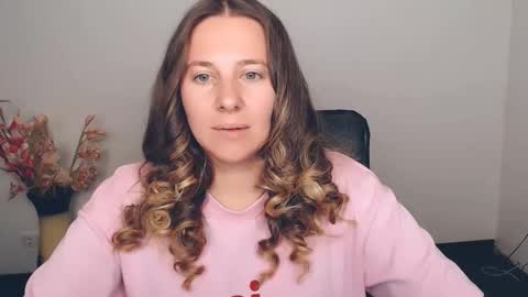 Snapshot of darklure_ chatting on September 15, 1:07 am Anna online show from September 15, 1:07 am