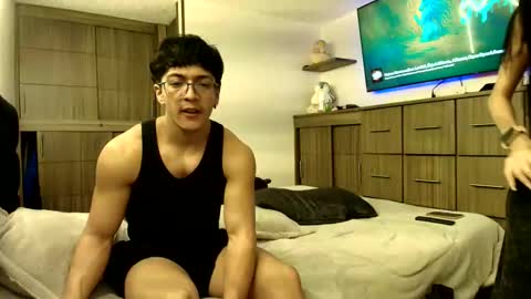 darkpleasuress online show from December 20, 7:48 am