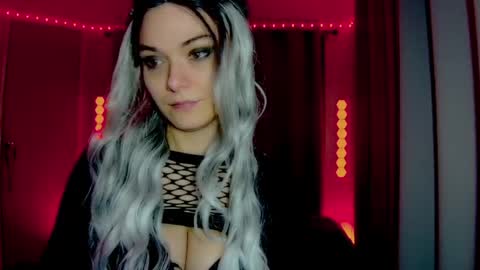 roseredgoddess online show from April 15, 3:32 am