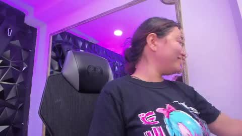 Darling online show from April 6, 1:23 pm