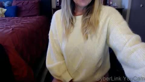 Snapshot of darlingd77 chatting on October 23, 1:12 pm DarlingD online show from October 23, 1:12 pm