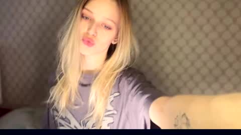 D online show from December 20, 9:49 am