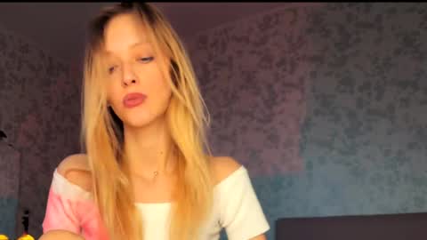 D online show from December 2, 6:10 am