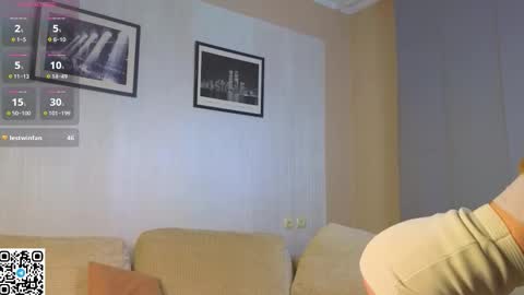 DarslyCat online show from October 22, 5:58 pm