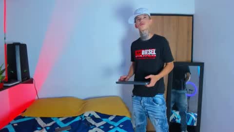 darwin_ggh online show from March 15, 8:45 pm