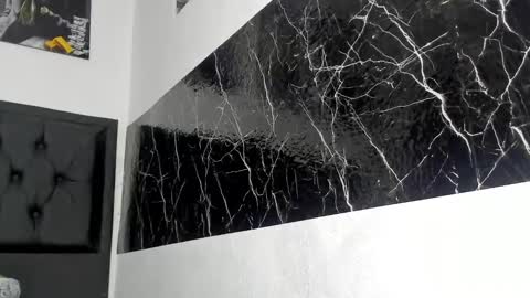 Darwin online show from December 9, 9:48 pm