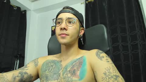 dash lowell   online show from February 1, 9:11 am