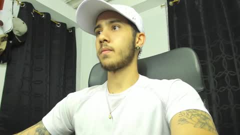 dash lowell   online show from March 12, 11:54 pm