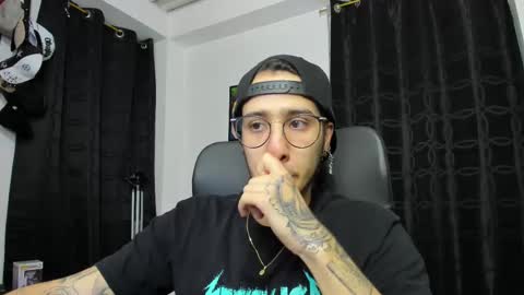 dash lowell   online show from February 23, 1:46 am