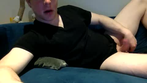 daveb709709709 online show from May 14, 2:10 am