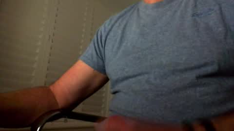 davesu12345 online show from December 16, 7:15 am