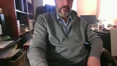 Dave online show from April 25, 6:05 pm