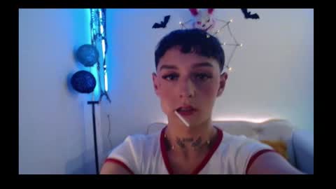 Snapshot of david_fox01 chatting on October 20, 3:33 am David Fox online show from October 20, 3:33 am