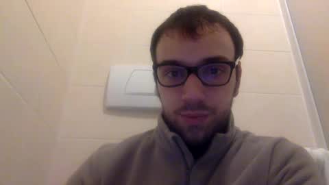 Snapshot of david_itdavid chatting on December 3, 7:50 pm David online show from December 3, 7:50 pm