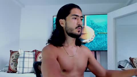 Hey im David that loves to explore and speak their fantasies. Very open talktative and nice. Feel free to chat with me online show from February 4, 1:15 pm