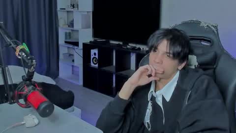 Snapshot of davisross chatting on October 6, 12:39 am davis online show from October 6, 12:39 am