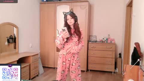 Alice online show from September 26, 8:44 am