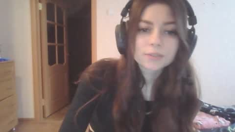 Alice online show from March 4, 12:33 pm