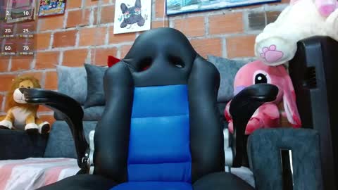 dayro_dduran online show from February 18, 9:03 pm