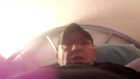 Snapshot of dazzaboxer chatting on October 15, 1:42 am dazzaboxer online show from October 15, 1:42 am