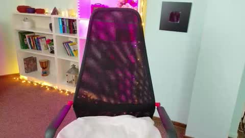 Shari online show from January 13, 6:21 am