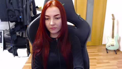 freak online show from December 25, 9:11 pm