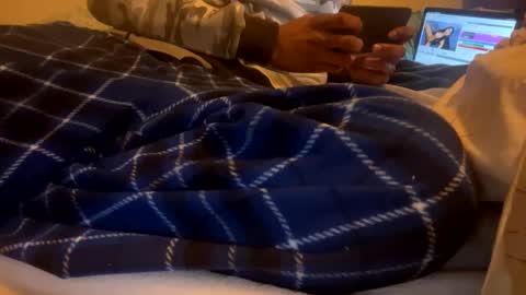 dealwithit805747 online show from January 9, 2:54 am