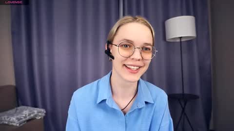Snapshot of deannmaslen chatting on September 11, 4:19 pm Charlie 18yo online show from September 11, 4:19 pm