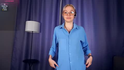 Snapshot of deannmaslen chatting on September 25, 6:42 am Charlie 18yo online show from September 25, 6:42 am