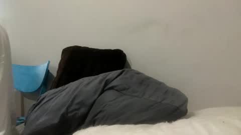 deanofflove221000 online show from February 24, 6:05 am