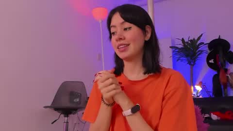 dearmilu28 online show from June 8, 2:29 pm